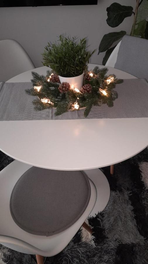 Casa Larisa - Wolves Apartment Синая Екстериор снимка